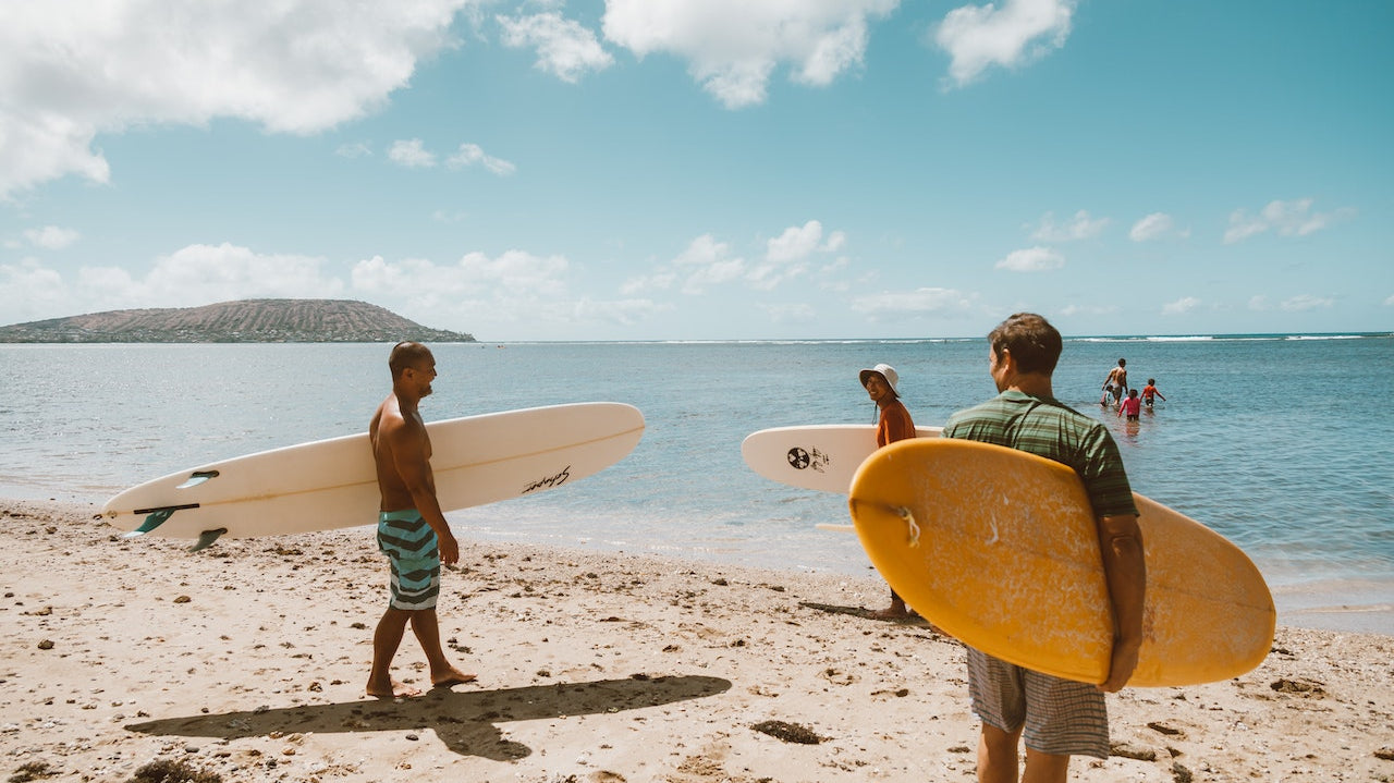 サーフィンによる消費カロリーの真実。健康やダイエットには効果的?