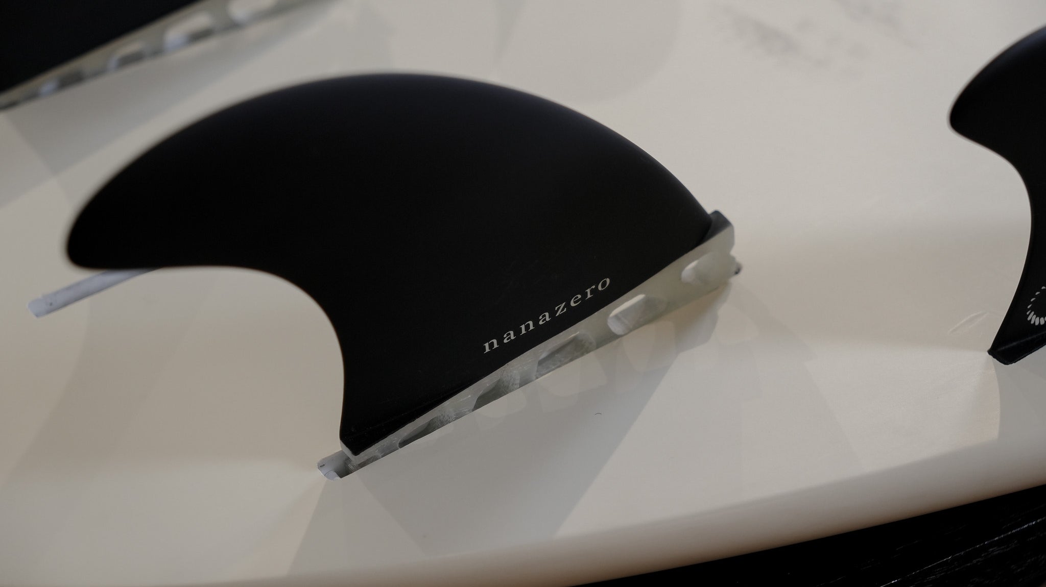 Futures' fin system(フューチャーズフィン)対応フィンボックスにフィンが入らない?初心者のための解決策5選!