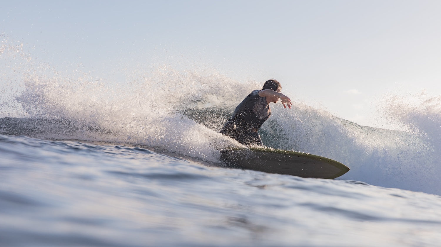 【保存版】サーフィンレベルの秘密:初心者・中級者・上級者の違いとは?