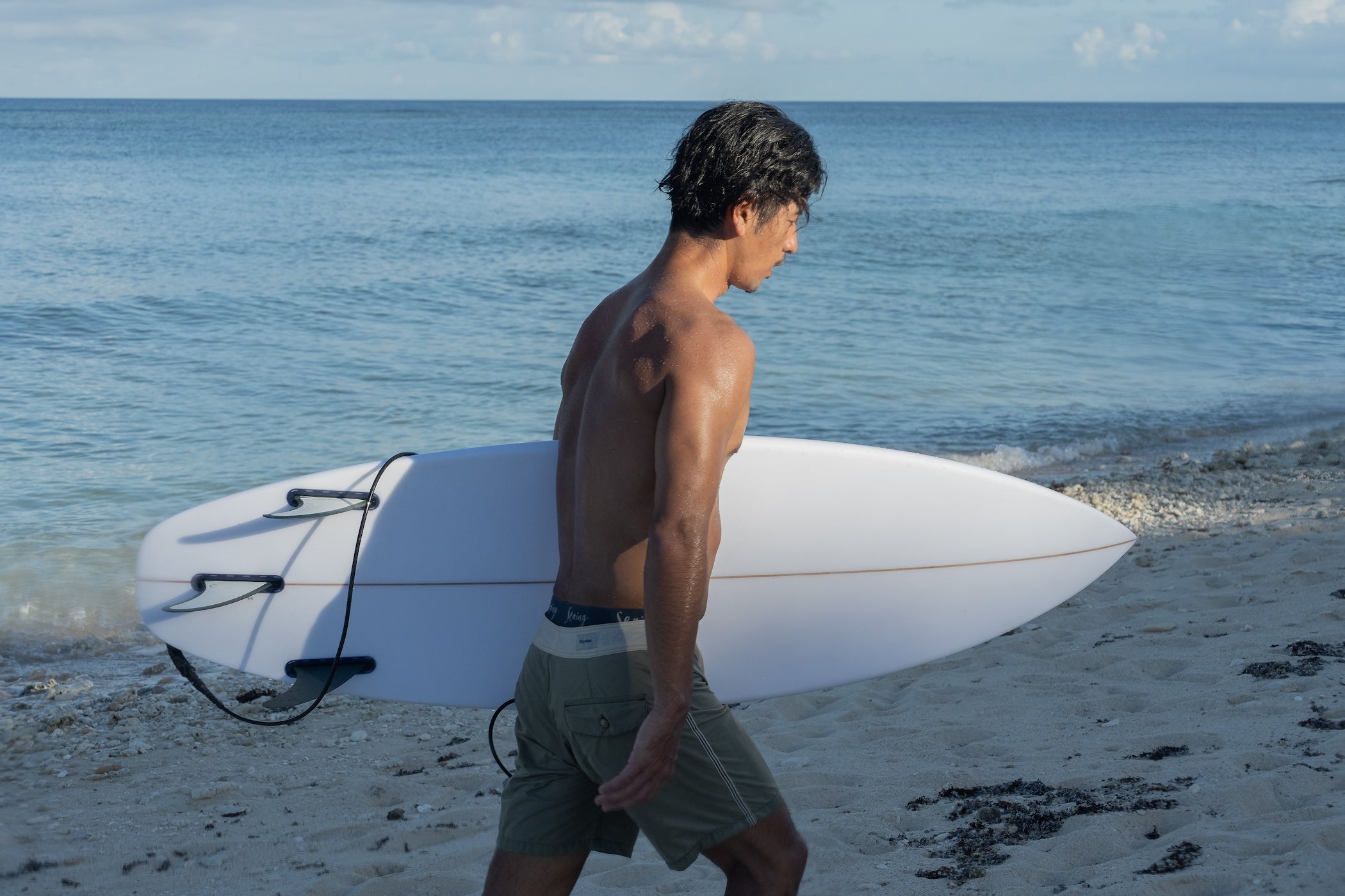 失敗しないサーフボードサイズの選び方:初心者から上級者まで対応