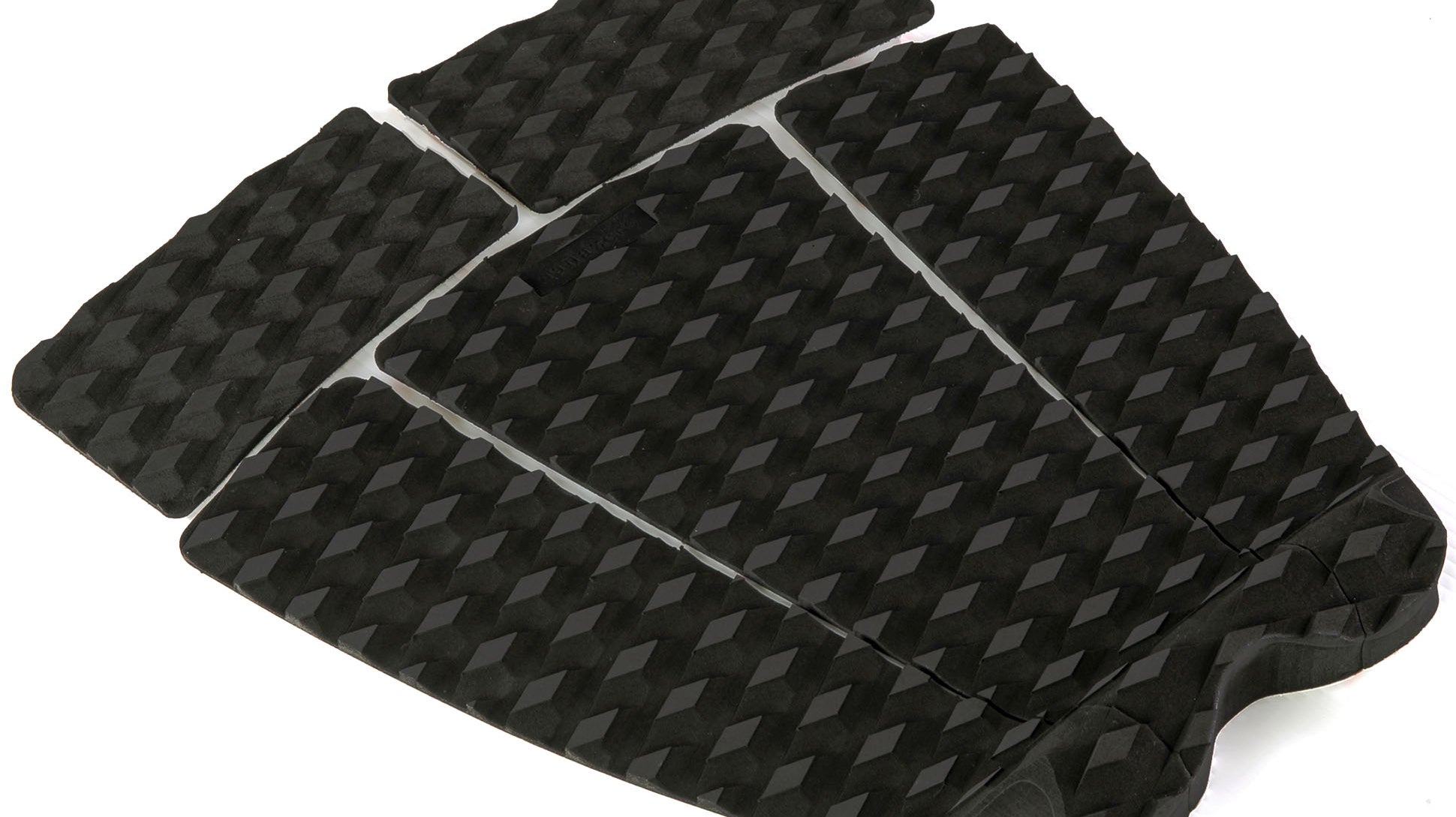 サーフボードの種類別デッキパッド選び:フィッシュからロングまで完全ガイド