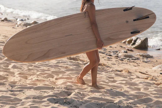 女性におすすめのサーフボード5選｜体格・レベル別の選び方